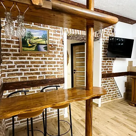 Brick&wood Loft * Lvov