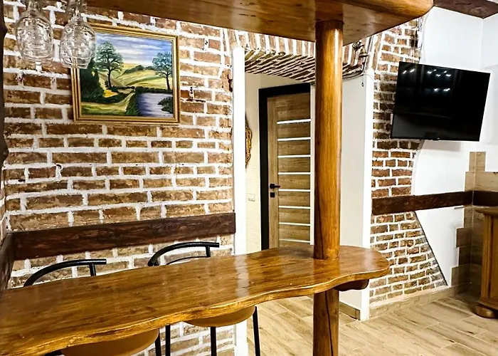 Brick&wood Loft * リヴィウ